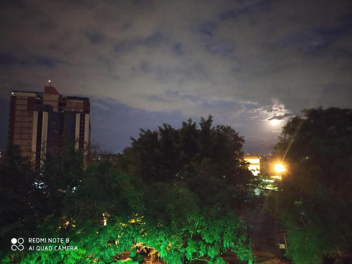 Amplio Y Comodo Apartamento Con Bella Vista En Pleno Centro シウダー・デル・エステ エクステリア 写真