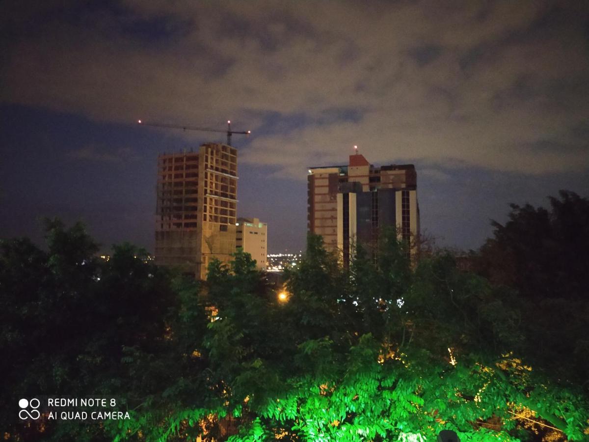 Amplio Y Comodo Apartamento Con Bella Vista En Pleno Centro シウダー・デル・エステ エクステリア 写真