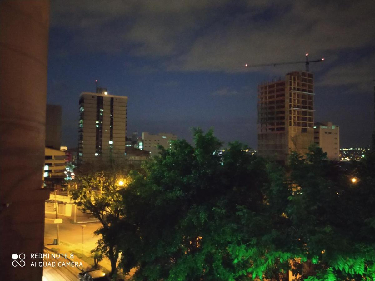 Amplio Y Comodo Apartamento Con Bella Vista En Pleno Centro シウダー・デル・エステ エクステリア 写真